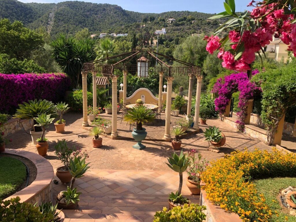 Villa in San Agustin , Mallorca in traditional style